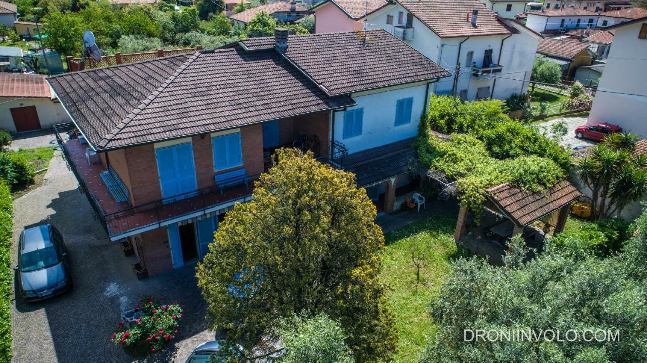 Casa Degli Zii Appartamento Letizia Luni Exterior foto