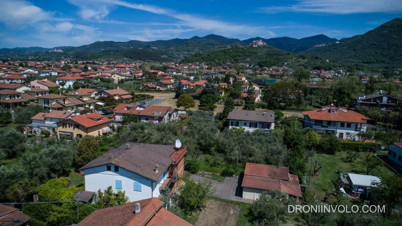Casa Degli Zii Appartamento Letizia Luni Exterior foto